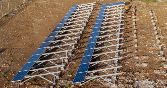 Proyecto de soporte terrestre solar de aluminio en Tanzania