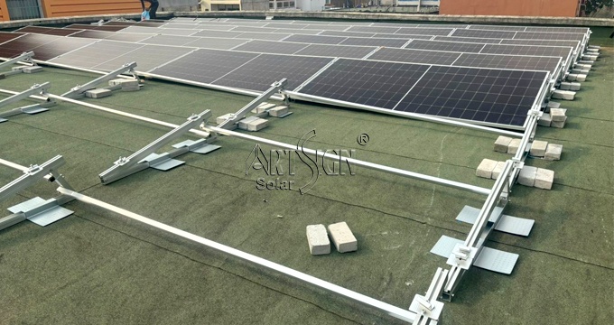Sistema fotovoltaico lastrado de techo plano de 30 kW en Côte d'Ivoire | Art Sign