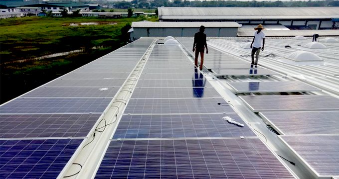 Los componentes que necesita al montar el techo solar