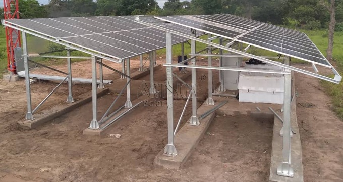 Rumanía, una buena opción para energía limpia: Estructura de acero revestida para montaje en tierra con sistema Solar ZM